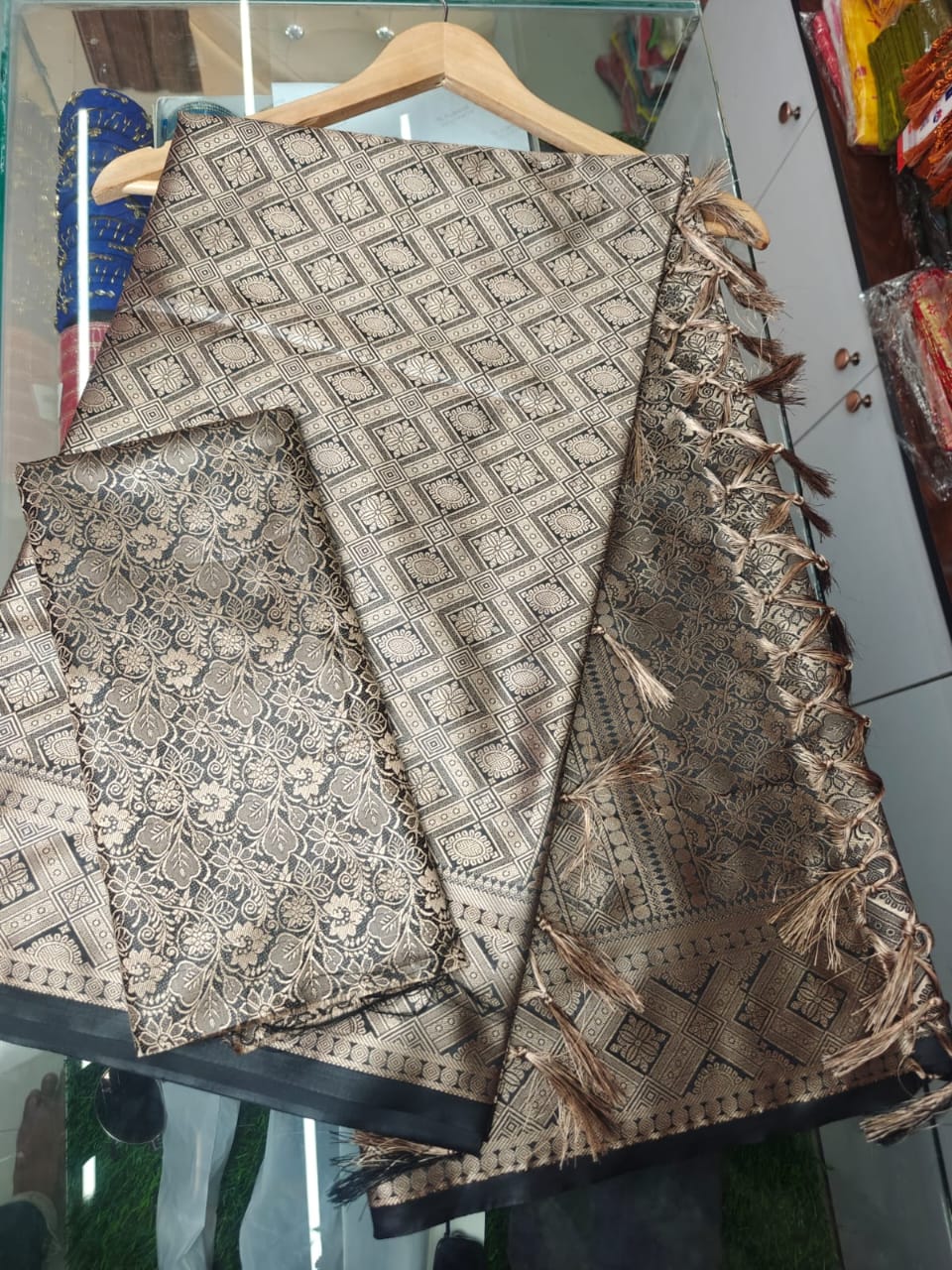 Swarnika-Soft Banarasi Inspiered Saree With Blouse Piece (Coffee Gold)